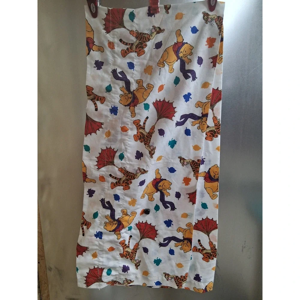 Disney Winnie the Pooh Valance White Tigger Autumn Leaves Vintage 1997 USA Made